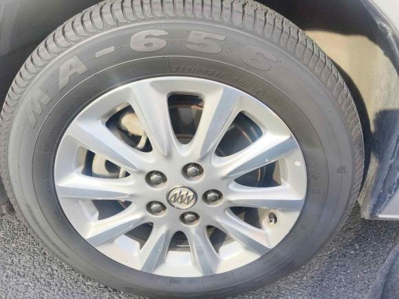 [成都·川A] 二手别克别克GL82011款 3.0L GT豪华商务豪雅版