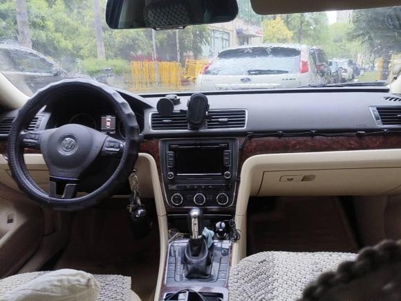 [上海·沪E] 二手大众帕萨特2011款 1.8TSI DSG御尊版