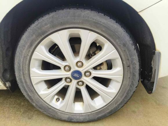 [南昌·赣A] 二手福特福睿斯2015款 1.5L 自动时尚型