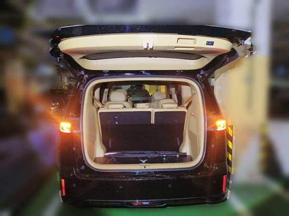 [武汉·鄂A] 二手岚图汽车岚图梦想家2024款 PHEV 超长续航尊贵版