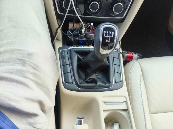 [上海·沪A] 二手斯柯达昊锐2009款 1.8TSI 手动智雅版