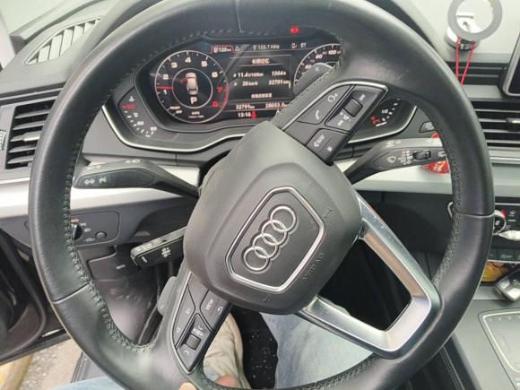 [上海·沪B] 二手奥迪奥迪Q5L2020款 40 TFSI 荣享时尚型