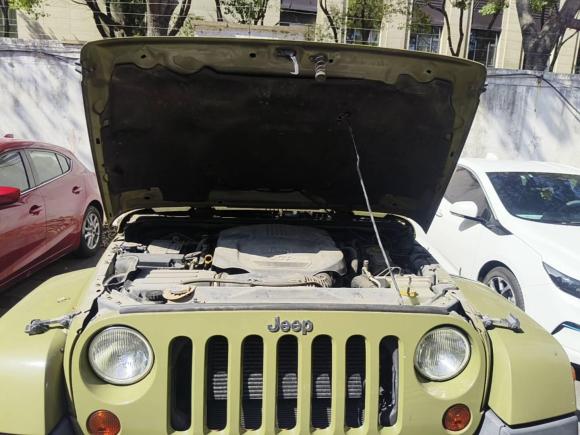 [上海·闽J] 二手Jeep牧马人2013款 3.6L Sahara 四门版