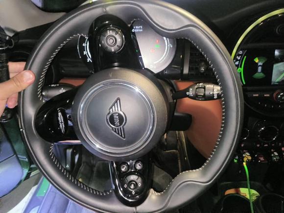 [成都·川A] 二手MINIMINI2021款 1.5T COOPER 艺术家