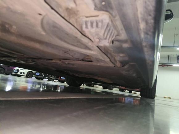 [苏州·苏E] 二手宝马宝马5系2011款 535Li 豪华型