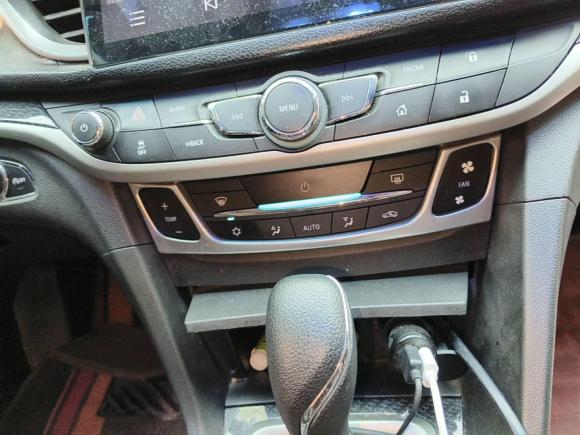 [广州·粤A] 二手别克英朗2015款 18T 双离合豪华型