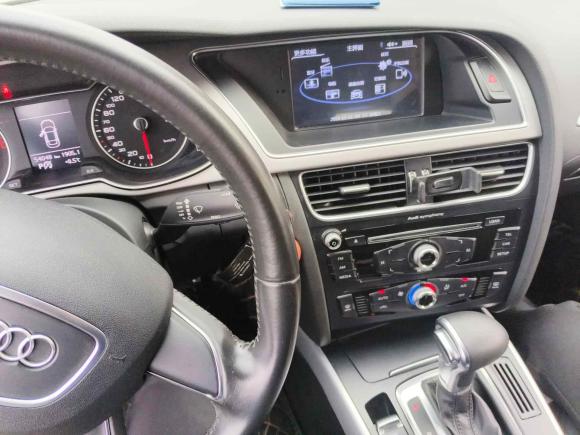 [成都·川A] 二手奥迪奥迪A4L2016款 30 TFSI 典藏版 自动舒适型