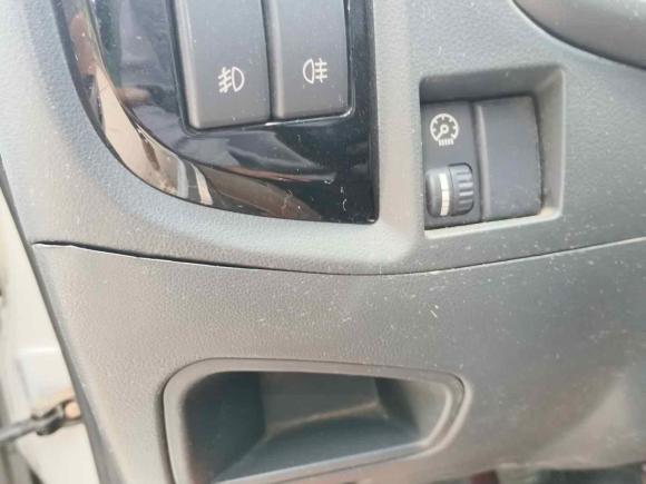 [义乌·浙G] 二手长城风骏52013款 2.0T欧洲版 两驱精英型 6MT大双排GW4D20B