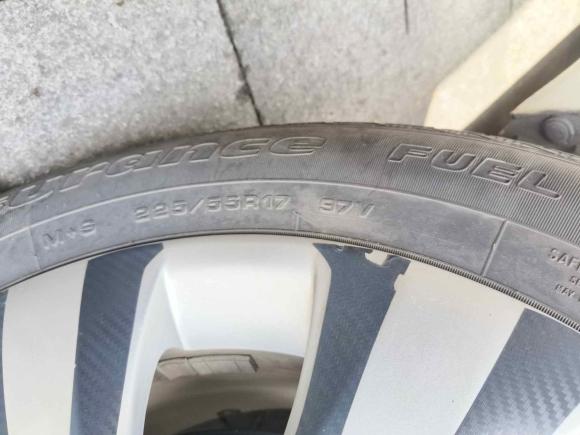 [成都·川A] 二手别克君威2015款 1.6T 精英技术型