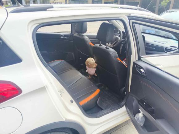 [上海·黑D] 二手宝骏宝骏3102017款 1.5L 自动豪华型