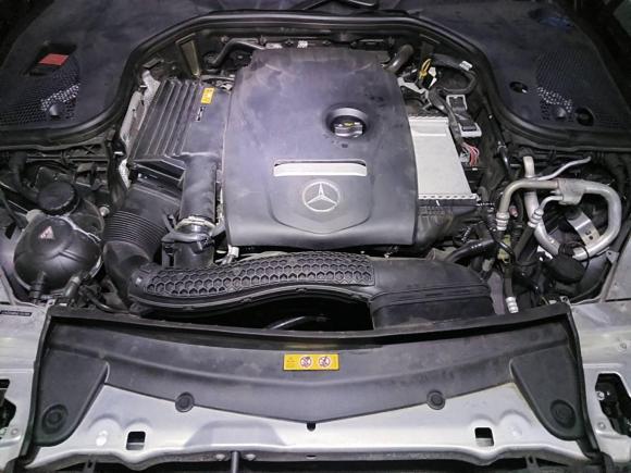 [深圳·粤B] 二手奔驰奔驰E级2017款 E 300 L 运动时尚型