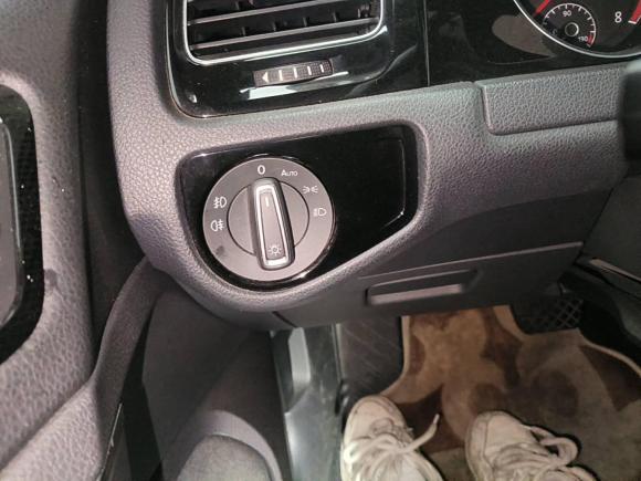 [成都·川A] 二手大众高尔夫2015款 1.4TSI 自动旗舰型