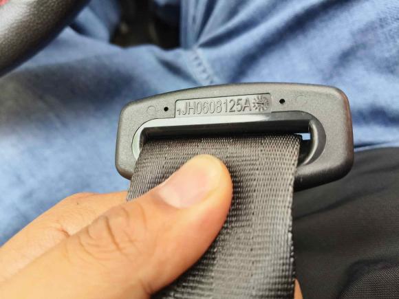 [杭州·皖J] 二手奇瑞艾瑞泽52017款 1.5L CVT尊贵版