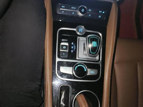 [杭州·浙A] 二手比亚迪秦新能源2018款 1.5T 智联尊贵型