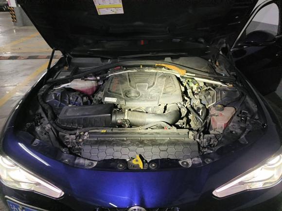 [上海·沪M] 二手阿尔法·罗密欧Giulia朱丽叶2017款 2.0T 280HP 豪华版