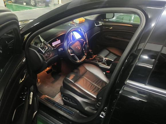 [上海·沪B] 二手凯迪拉克凯迪拉克SRX2015款 3.0L 舒适型