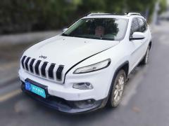 [苏州·苏U]Jeep&nbsp;&nbsp;自由光&nbsp;&nbsp;2016款 2.4L 领先版