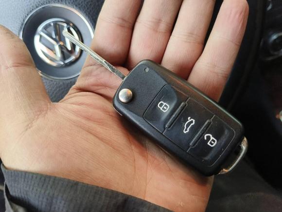 [上海·闽H] 二手大众帕萨特2011款 1.8TSI DSG御尊版