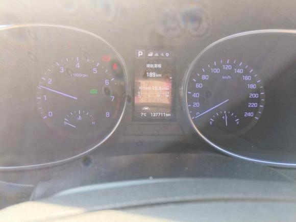 [上海·苏F] 二手现代胜达2017款 2.0T 自动四驱旗舰型 7座