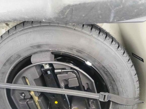 [上海·沪D] 二手雪铁龙雪铁龙C52013款 2.0L 自动尊享型