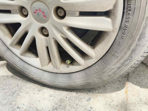 [上海·豫P] 二手五菱汽车五菱宏光2015款 1.5L S1豪华国V