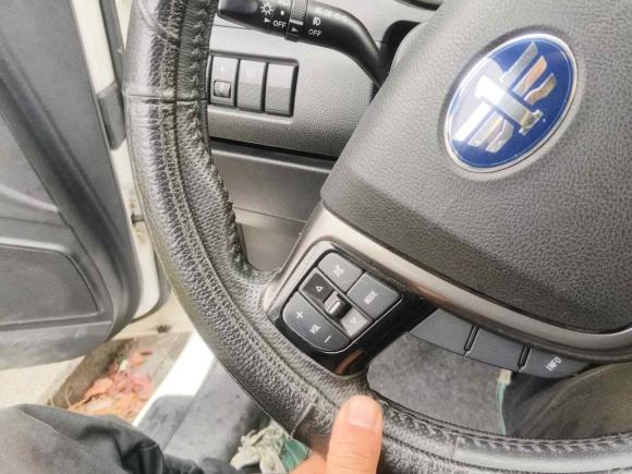 [杭州·浙A] 二手奔腾奔腾X802016款 2.0L 自动舒适型