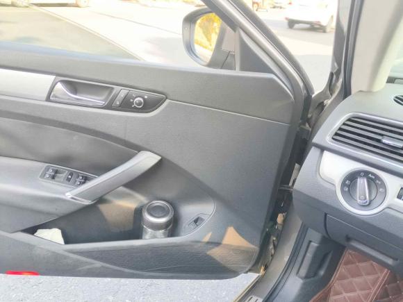 [杭州·浙A] 二手大众帕萨特2011款 1.8TSI 自动尊荣版