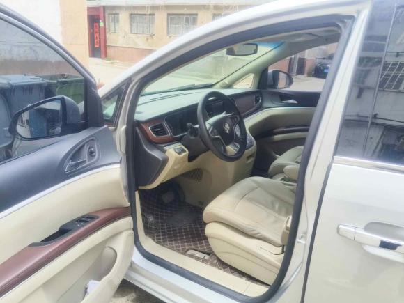 [青岛·鲁B] 二手别克别克GL82017款 25S 豪华型 国V