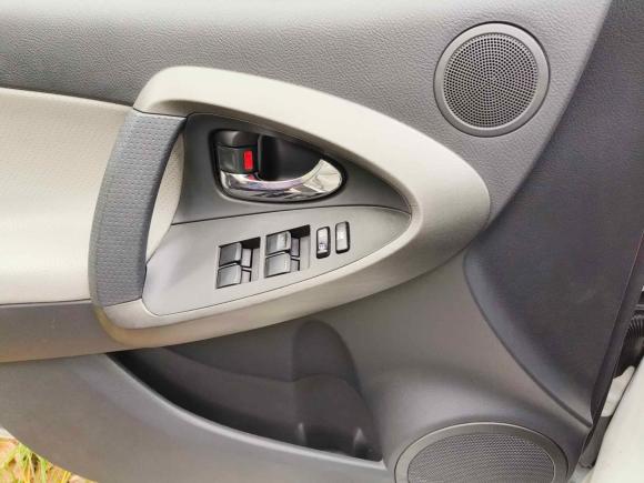 [上海·沪F] 二手丰田RAV4荣放2009款 2.4L 自动豪华版