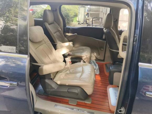 [上海·沪F] 二手别克别克GL82013款 3.0L XT豪华商务旗舰版