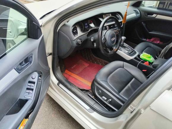 [济南·鲁A] 二手奥迪奥迪A4L2015款 35 TFSI 自动标准型