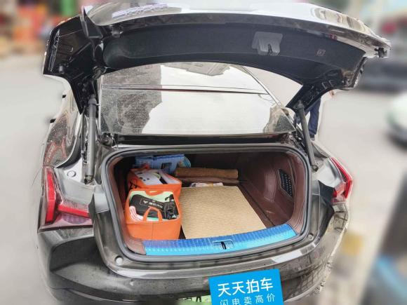 [广州·粤A] 二手哪吒汽车哪吒S2022款 增程版 1160km 后驱中版