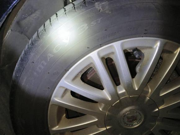 [深圳·粤B] 二手凯迪拉克SLS赛威2011款 2.0T 精英型