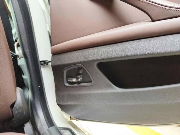 [上海·沪C] 二手宝马宝马5系2014款 525Li 豪华设计套装