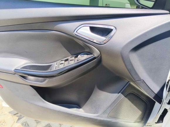 [青岛·鲁B] 二手福特福克斯2012款 两厢 2.0L 手动豪华运动型