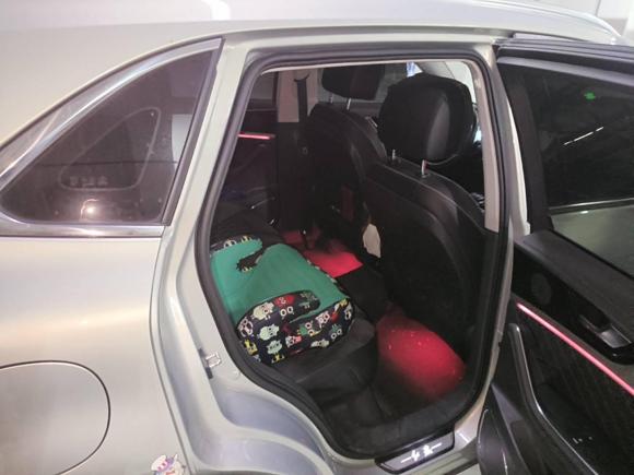 [杭州·浙A] 二手红旗红旗HS52019款 2.0T 智联旗享版