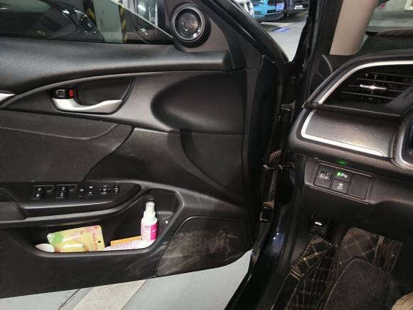 [上海·沪D] 二手本田思域2016款 220TURBO CVT豪华版