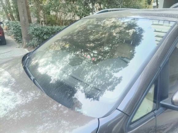 [上海·苏J] 二手大众途安2013款 1.4T DSG舒适版5座