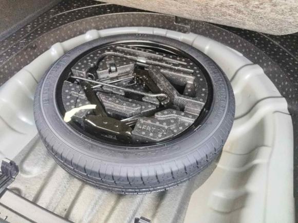 [嘉兴·浙F] 二手荣威荣威i52021款 1.5L 手动铂金版