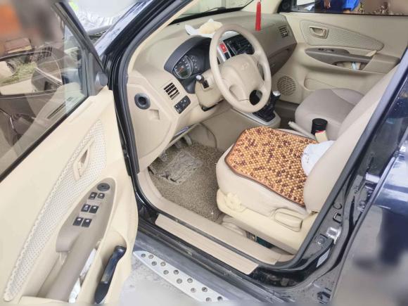 [成都·川B] 二手现代途胜2013款 2.0L 手动两驱时尚型