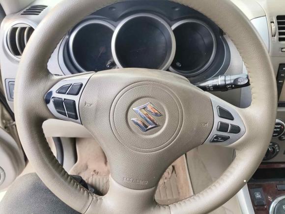 [成都·川A] 二手铃木超级维特拉2011款 2.4 AT JLX-EL 5门版