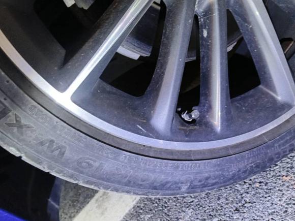 [上海·辽P] 二手捷豹捷豹XEL2018款 2.0T 250PS 奢华版