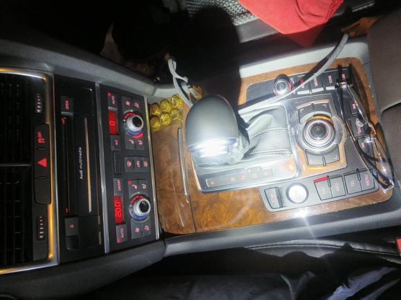 [上海·沪G] 二手奥迪奥迪Q72014款 35 TFSI 运动型