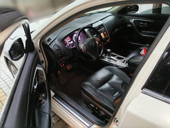 [成都·川A] 二手日产天籁2015款 2.5L XL Upper欧冠科技版