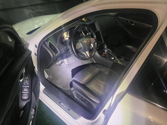 [苏州·苏U] 二手英菲尼迪英菲尼迪Q502014款 3.7L 豪华运动版