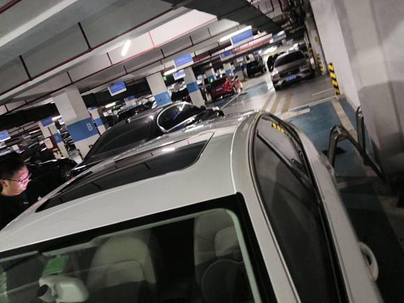 [南京·苏A] 二手奥迪奥迪A4L2009款 2.0 TFSI 舒适型