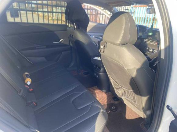 [济南·豫G] 二手现代伊兰特2023款 1.5L CVT GLX精英版