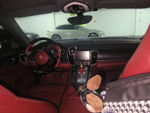 [广州·粤R] 二手保时捷Panamera2010款 Panamera 4 3.6L