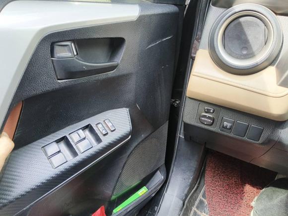 [广州·琼B] 二手丰田RAV4荣放2013款 2.0L CVT两驱都市版