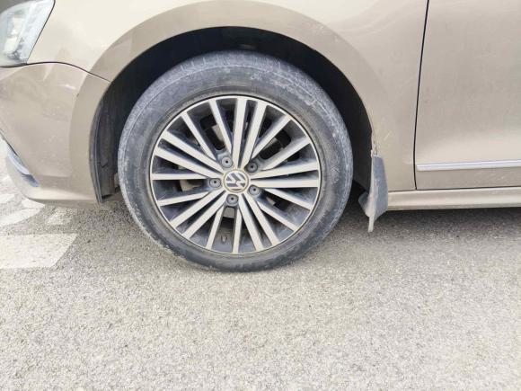 [武汉·鄂A] 二手大众速腾2017款 230TSI 自动豪华型